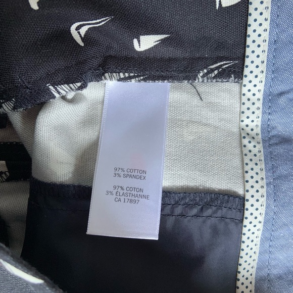 Banana Republic Black Printed Hampton Short - Picture 6 of 6